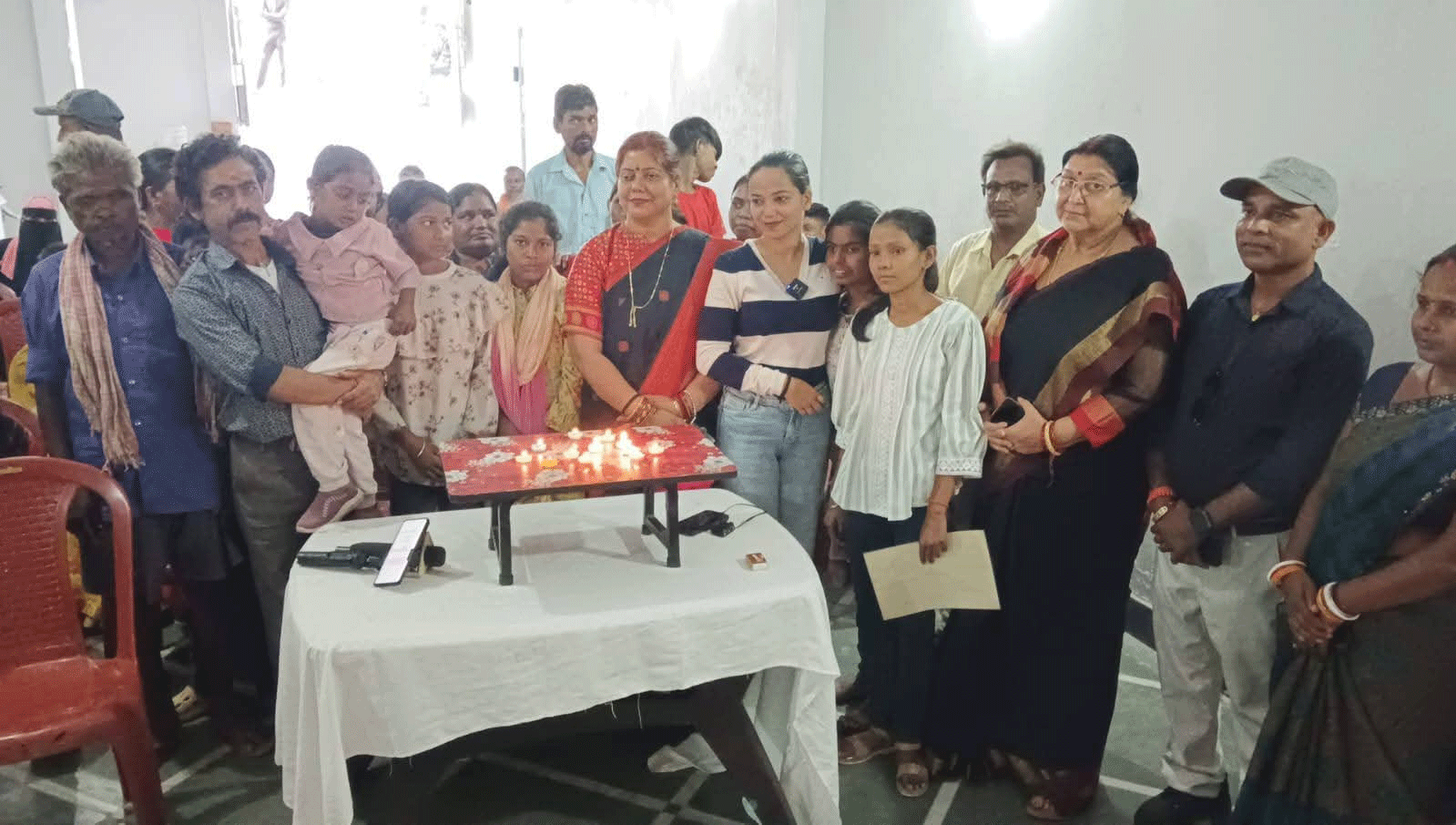 दिव्यांग जनों संग शेफाली गुप्ता ने मनाया धनतेरस, संवेदना और समानता का दिया संदेश
