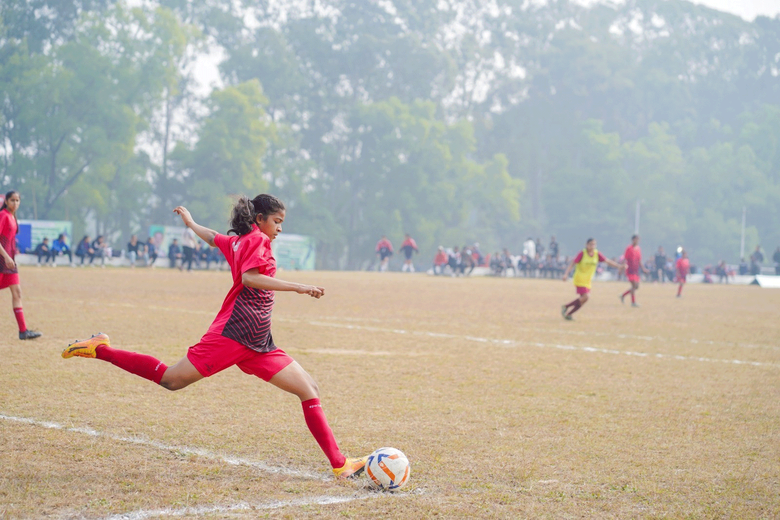 69वीं राष्ट्रीय स्कूली फुटबॉल प्रतियोगिता का दूसरा दिन, बालिका खिलाड़ियों ने दिखाया दम