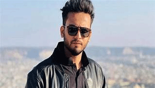 घर पर हुई फायरिंग के बाद एल्विश यादव ने तोड़ी चुप्पी, बोले - मैं और मेरा परिवार..