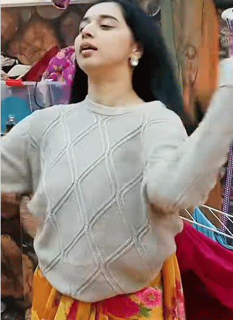 Bigg Boss 19 :  अमाल के स्वेटर को लेकर तान्या -मालती भिड़ीं, जीशान का वीडियो वायरल