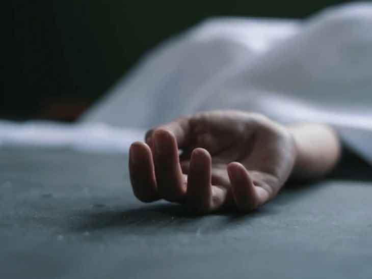 खगड़िया : रेलिंग गिरने से बच्चे की मौत, महिला घायल, एंबुलेंस नहीं मिलने पर भड़के लोग