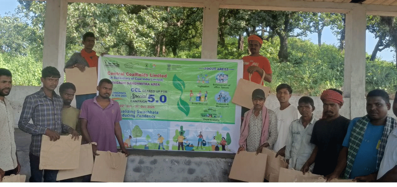 प्लास्टिक मुक्त समाज की ओर कदम, CCL मगध-संघमित्रा क्षेत्र में जूट बैग वितरण