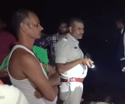 मुंगेर : आपसी रंजिश में किसान की पीट-पीटकर हत्या, शव जलाने की कोशिश