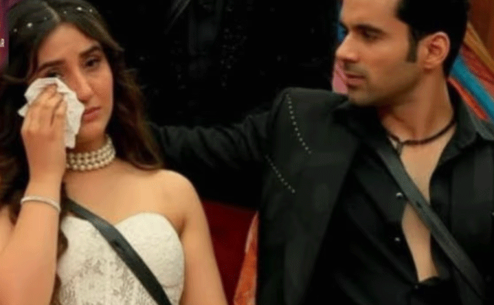 Bigg Boss 19: 'वीकेंड का वार' में सलमान ने अशनूर और अभिषेक की लगाई क्लास, नेहल चुडासमा हुई घर से बेघर