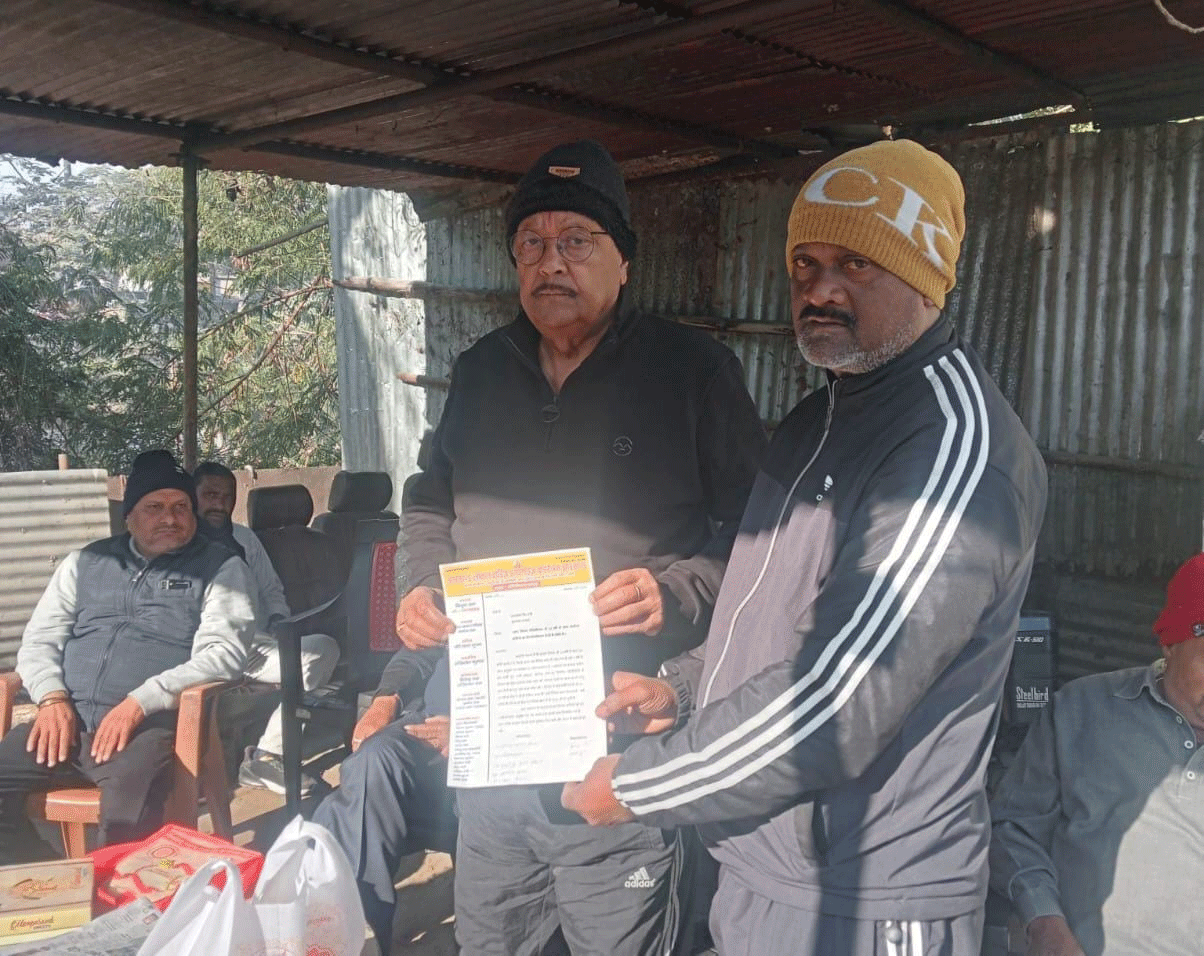 पलामू: वित्त मंत्री से मिले दैनिक भत्ता कर्मी, नियमितीकरण की रखी मांग