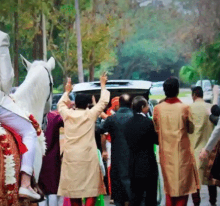 भागलपुर :  दुपट्टा खींचने पर बवाल, बारात में जमकर चले लाठी-डंडे