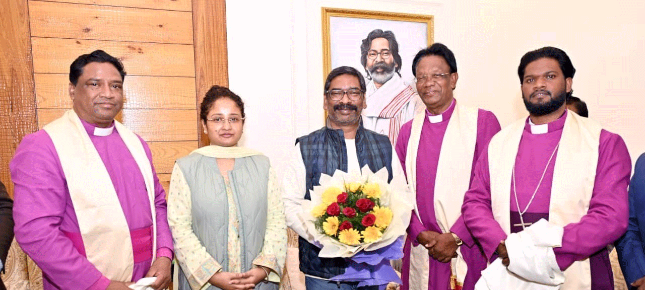 क्रिसमस उत्सव परमेश्वर के प्रति असीम प्रेम व आस्था का प्रतीकः सीएम