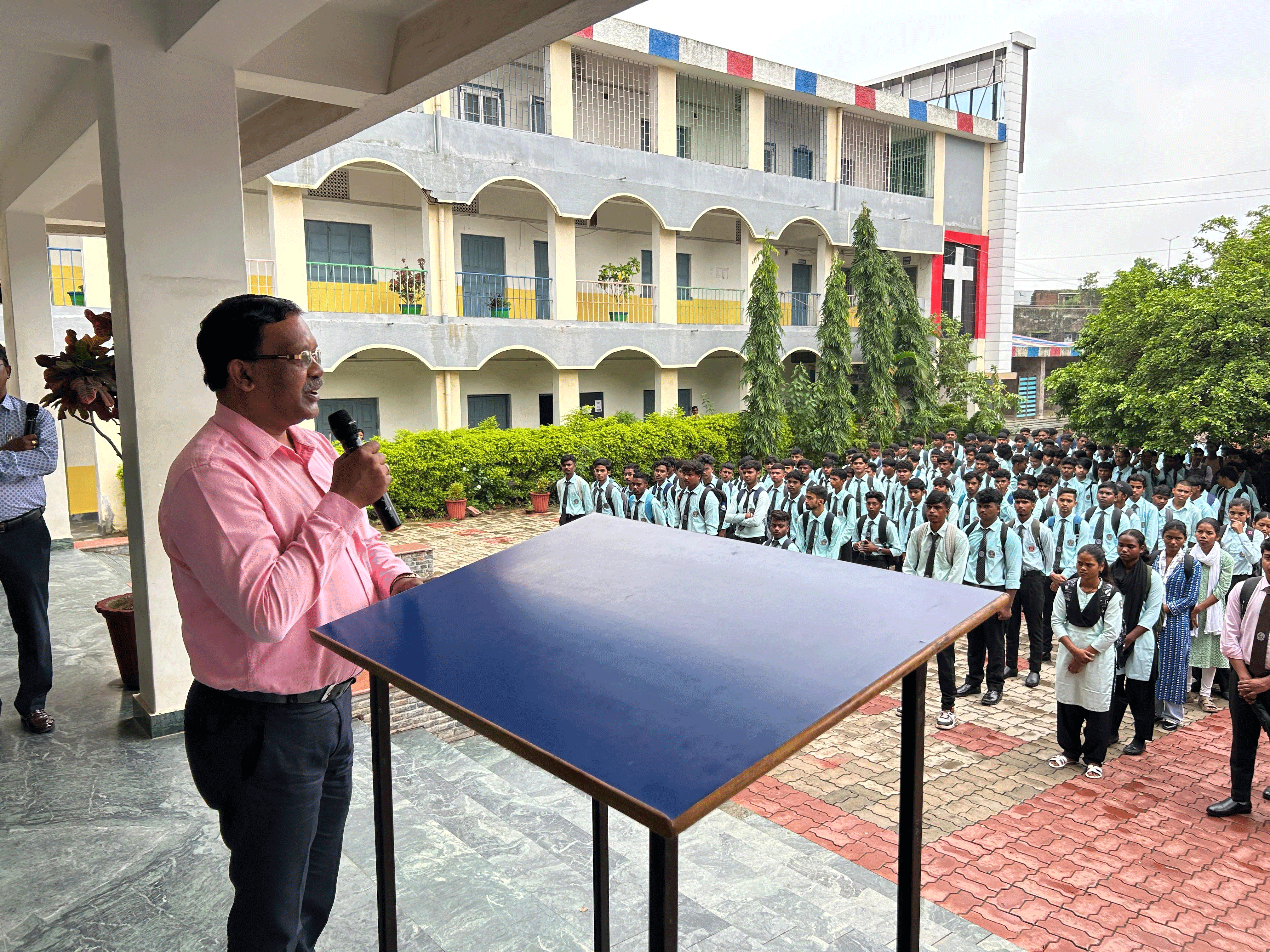 संत पॉल्स कॉलेज में इंटरमीडिएट की कक्षाएं शुरू, परिचय से हुई शुरुआत