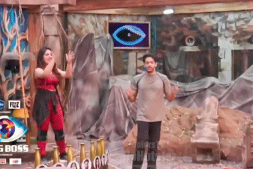 Bigg boss 19 : फिनाले में हुई गौरव खन्ना की सीट पक्की, तान्या–अशनूर जोदार बहस