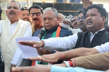 भारतीय लोकतंत्र की आत्मा है संविधानः केशव महतो कमलेश