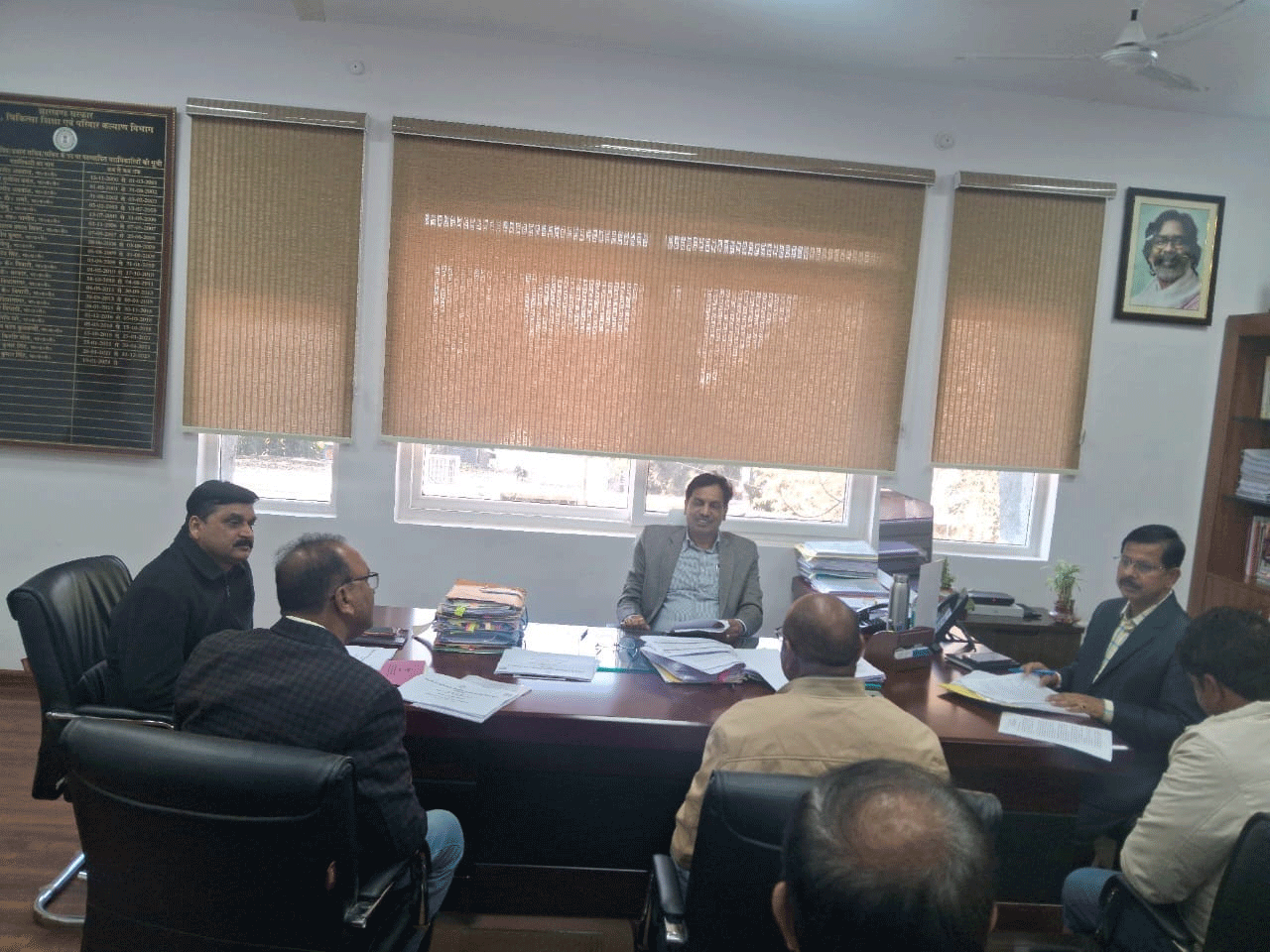 108 एंबुलेंस सेवा व राज्यकर्मी स्वास्थ्य बीमा योजना में बड़े सुधार, मोबाइल ऐप से होगी एंबुलेंस बुकिंग