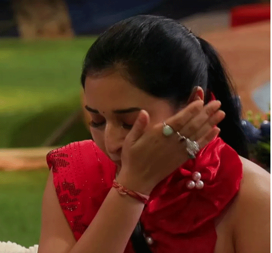 Bigg Boss 19: तान्या मित्तल का इमोशनल ब्रेकडाउन, बॉयफ्रेंड को लेकर छलके आंसू