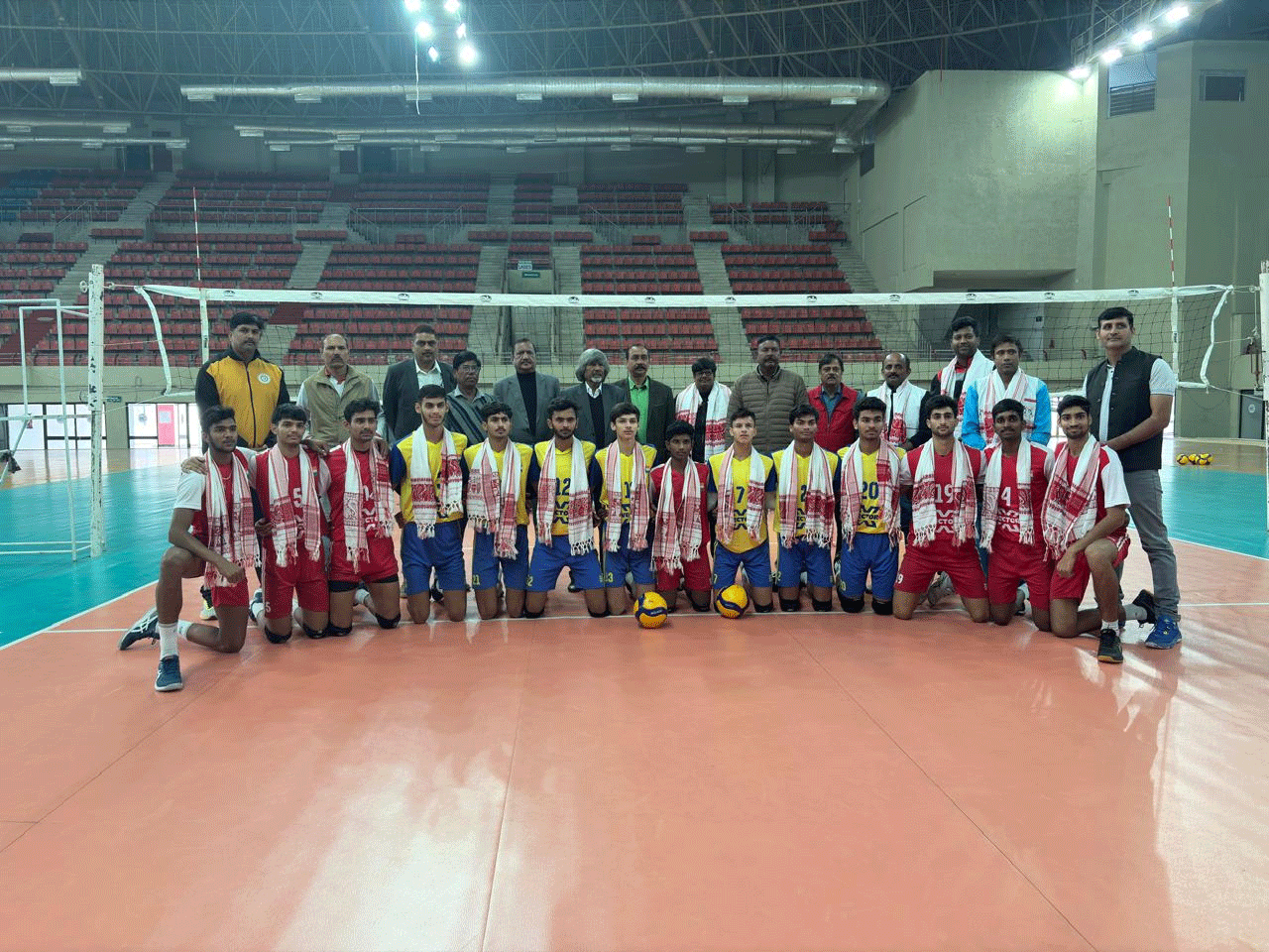 भारतीय स्कूली वॉलीबॉल टीम के प्रशिक्षकों और खिलाड़ियों का रांची में हुआ सम्मान