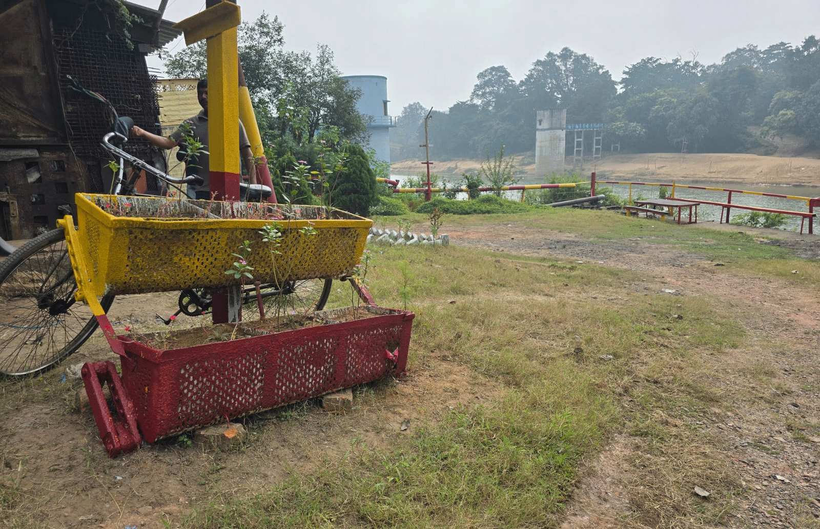 सीसीएल के अरगड्डा क्षेत्र में स्क्रैप से बना खूबसूरत पिकनिक स्पॉट