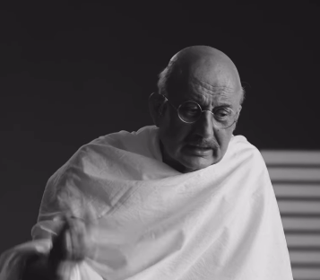अनुपम खेर ने 'द बंगाल फाइल्स' में निभाया गांधी का किरदार, विवेक अग्निहोत्री ने की तारीफ