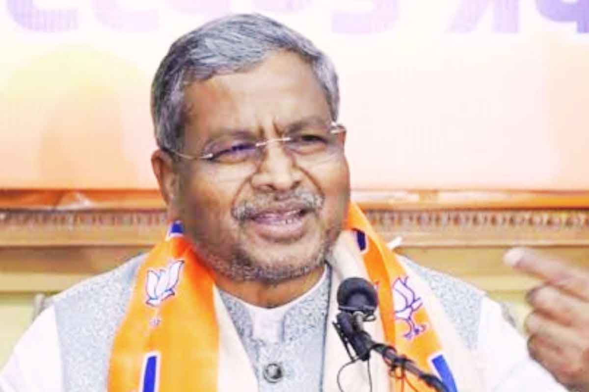 CM व उनके चहेते अफसरों ने मुझे झूठे मुकदमों में फंसाने की रची है साजिश : बाबूलाल