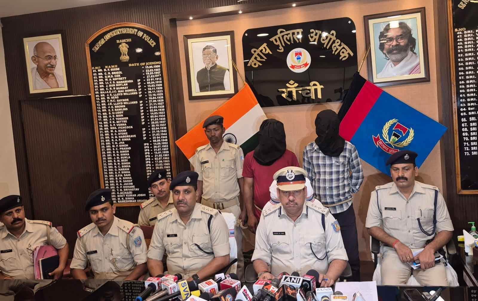 रांची : टीपीसी के दो सक्रिय सदस्य हथियार व गोलियों के साथ गिरफ्तार