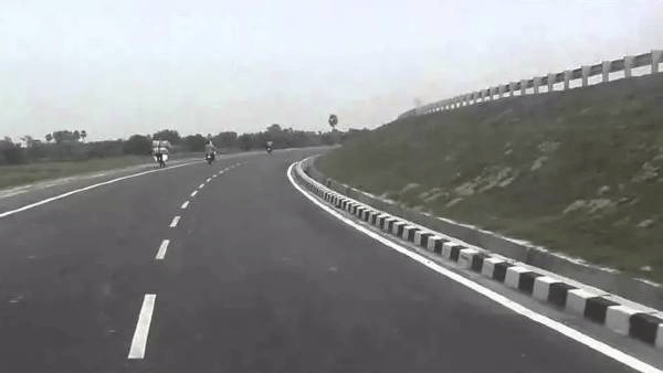 स्टेट हाइवे ऑथिरिटी 889.39 करोड़ के प्रोजेक्ट पर कर रहा काम, सड़क सहित पुल का हो रहा निर्माण