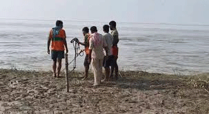वैशाली : मॉर्निंग वॉक पर गई महिला गंगा नदी में डूबी, तलाश जारी
