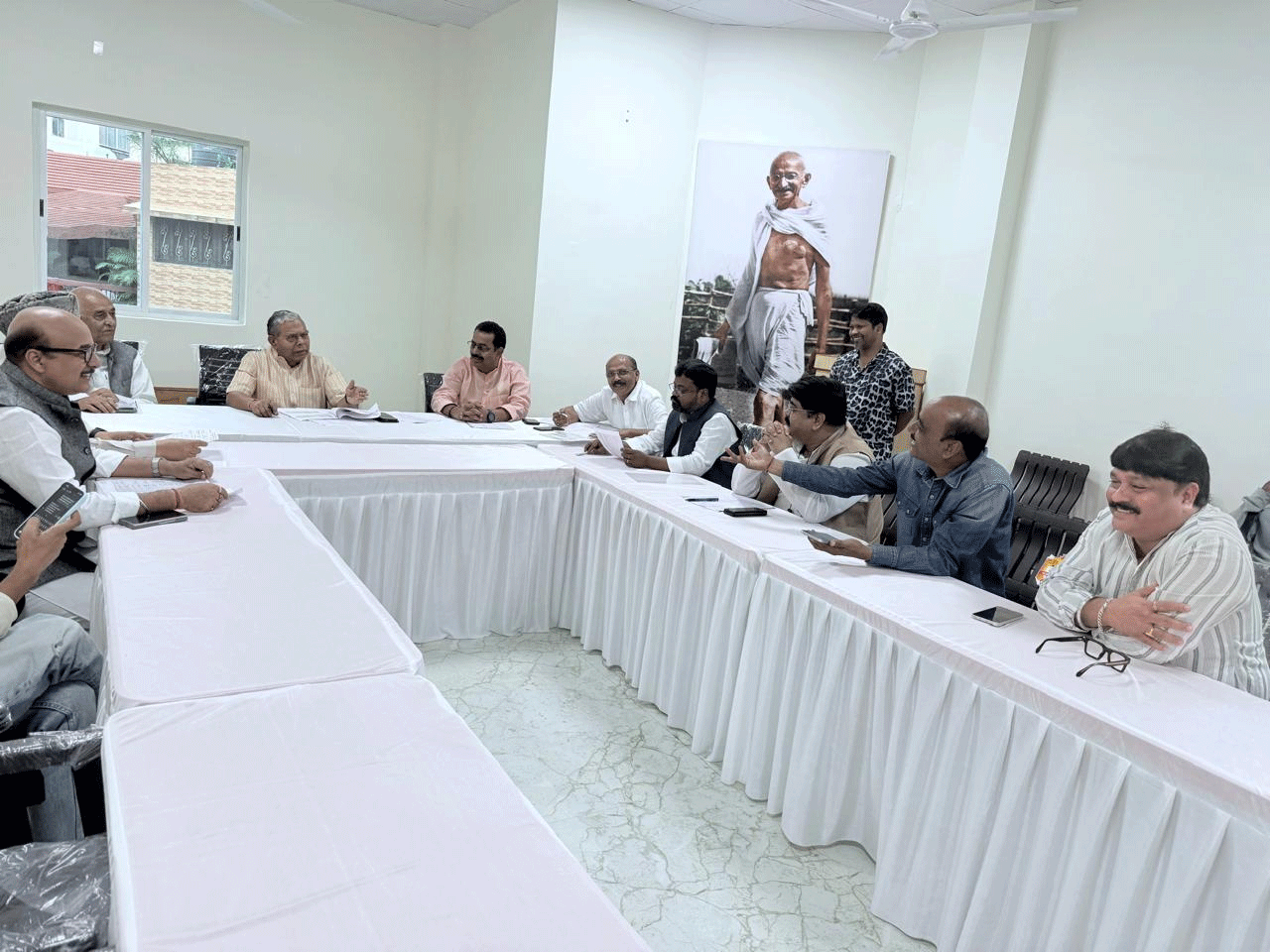 रांची में हुई ग्राम पंचायत कांग्रेस कमेटी की समीक्षा बैठक