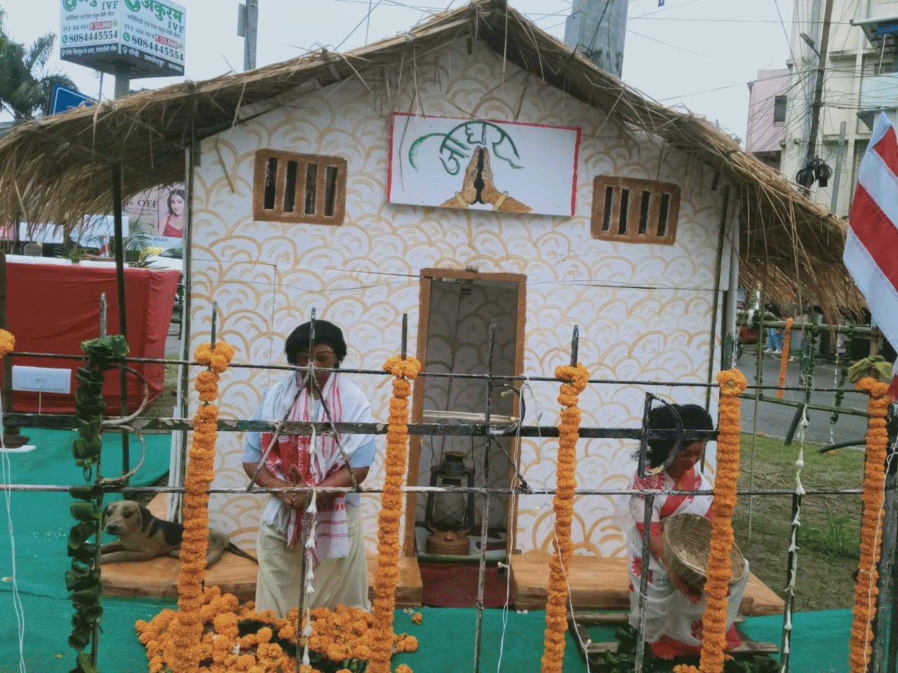 करम पर्व झांकी :  खेती-बाड़ी से जुड़े औजारों ने दिखाया आदिवासी जीवन
