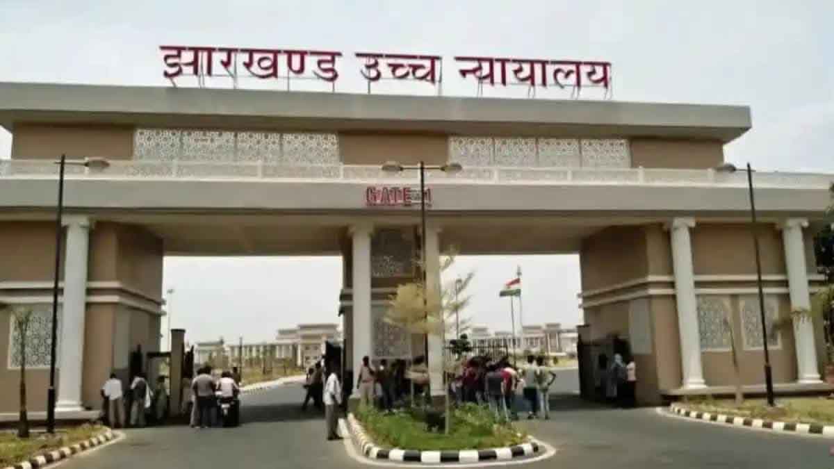 जल स्रोतों की साफ सफाई पर हाईकोर्ट ने मांगी जानकारी