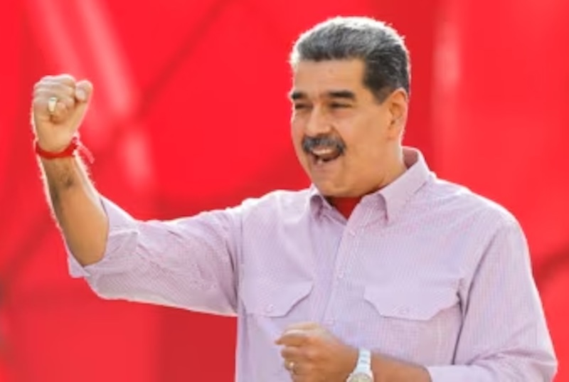 शीशे की अदालत में पत्थर की गवाही