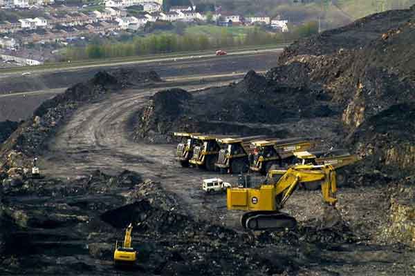 अशोक कोल परियोजना: कोयला परिवहन के नाम पर अवैध वसूली में पुलिस और विस्थापित नेताओं पर सांठगांठ का शक