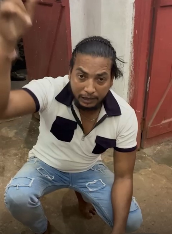 Ranchi : सड़क पर रील बनानेवाला शौकिया गुंडा रिंकू पुलिस की गिरफ्त में, कहा-कायदे में रहोगे तो फायदे में रहोगे