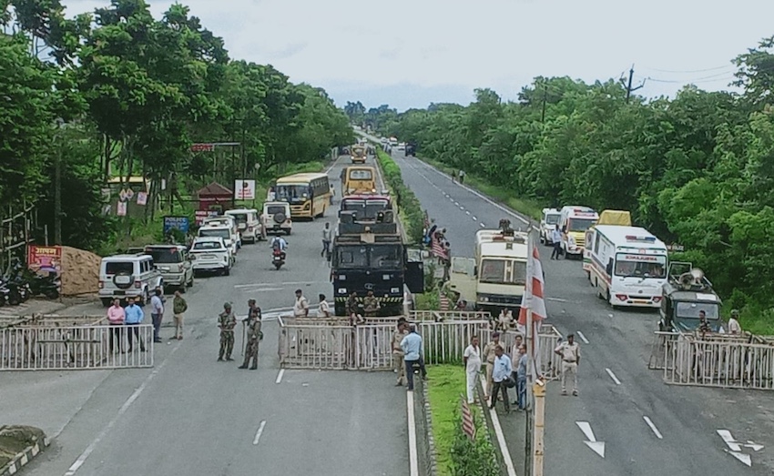 रिम्स-2 का विरोध करने वालों को पुलिस ने नगड़ी से तीन किलोमीटर दूर ही रोका