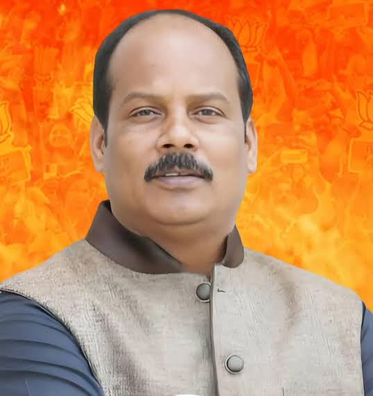 Exclusive - लैंड स्कैम में भाजपा MLA प्रदीप प्रसाद भी अभियुक्त, हजारीबाग नेक्सजेन शोरूम ज़मीन की रजिस्ट्री के गवाह थे