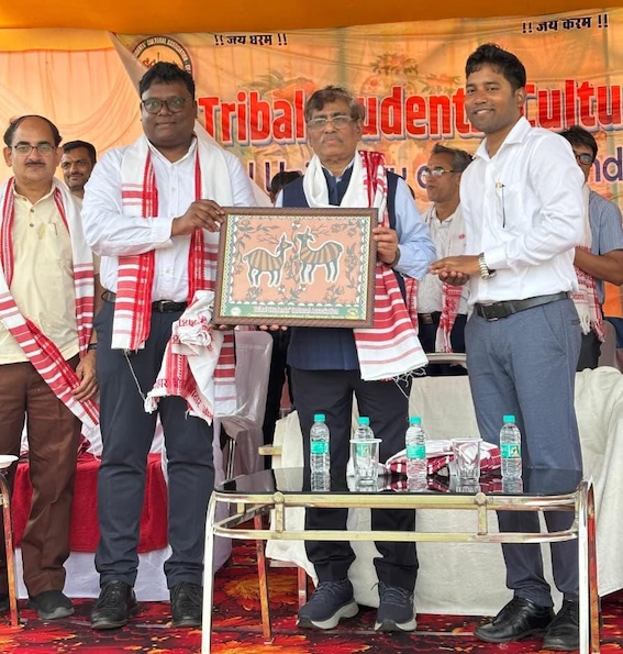 सीयूजे में आदिवासी छात्र सांस्कृतिक संघ द्वारा करम पूर्व संध्या का भव्य आयोजन