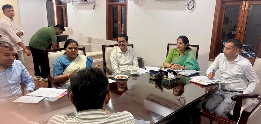 दीपिका पांडे सिंह मिली पंचायती राज सचिव से, जल्द जारी होंगे 15वें वित्त आयोग के अनुदान