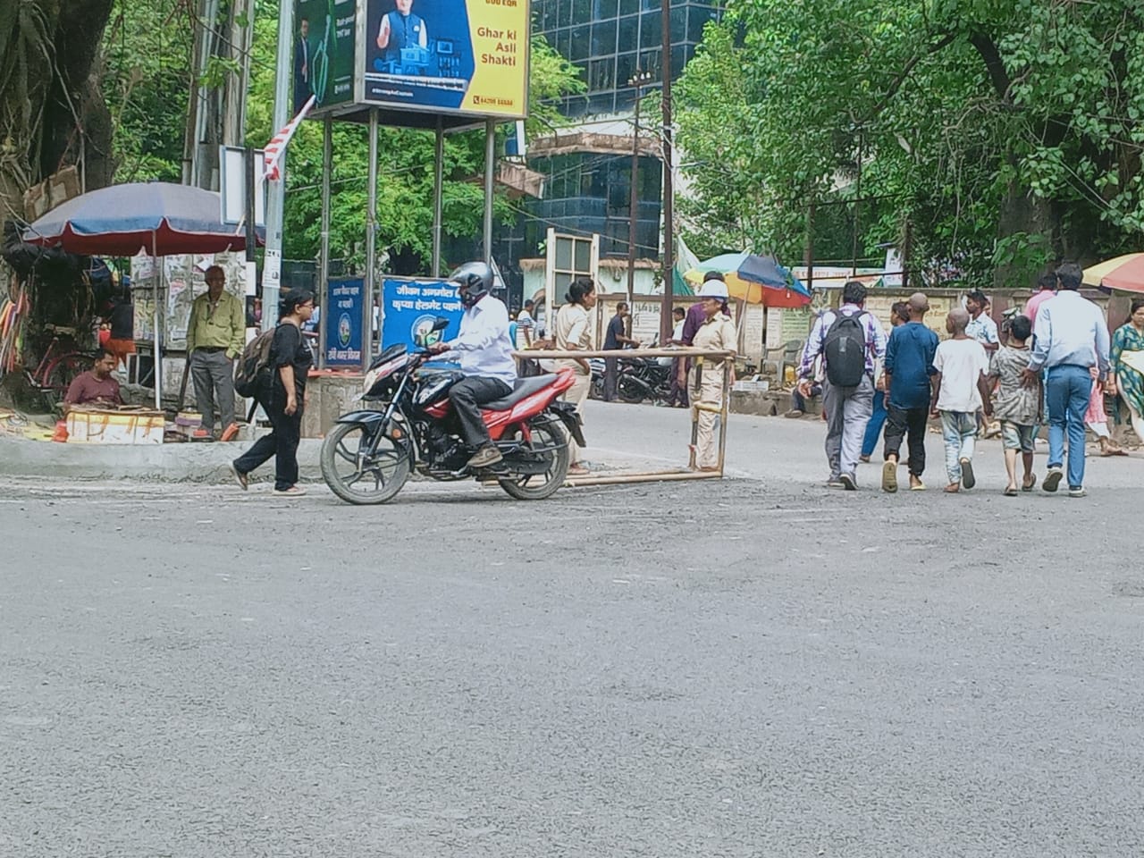 राजधानी की ट्रैफिक पुलिस बुनियादी सुविधाओं से भी महरूम, वाशरूम तक को मोहताज