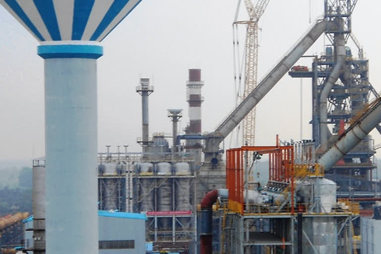 प्राथमिकी के बाद कार्रवाई नहीं, समझौते के लिए प्रेशर डाल रहे ESL, बोकारो के अधिकारी