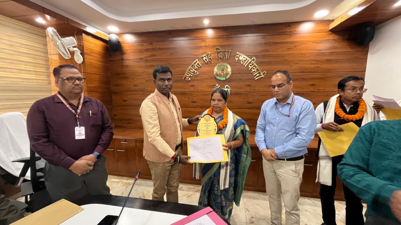 रांची: रिटायरमेंट के दिन ही शिक्षकों को मिला पेंशन, ग्रेच्युटी व लीव एनकैशमेंट का लाभ