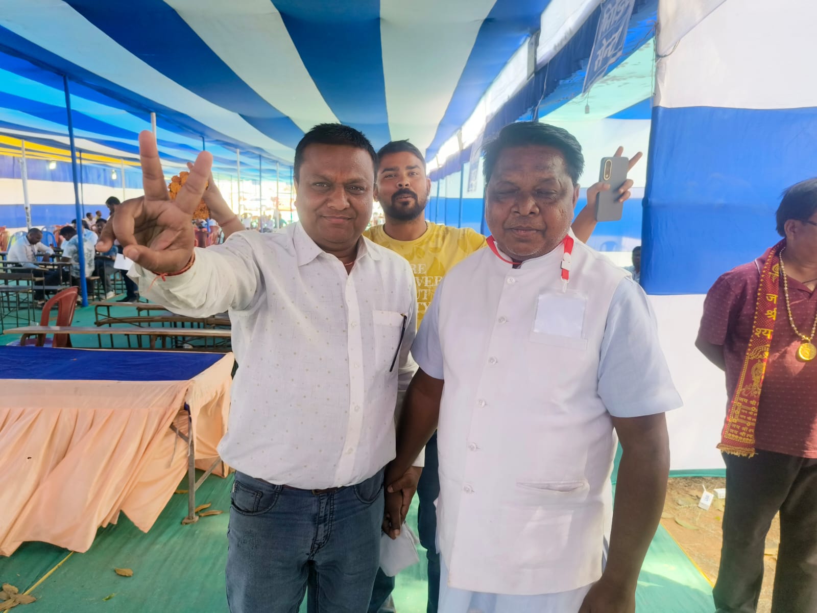 सिमडेगा नगर परिषद चुनावः री-काउंटिंग के बाद अध्यक्ष पद पर ओलिवर लकड़ा विजयी