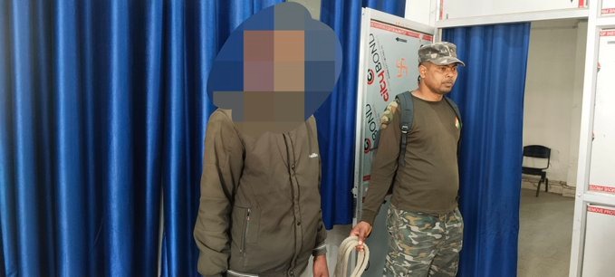 लातेहारः अफीम की तस्करी करने का आरोपी गिरफ्तार, जेल गया