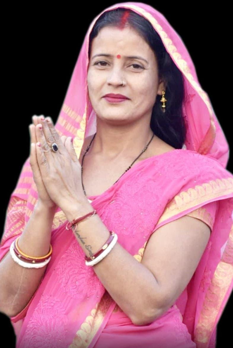 धनबादः नवनिर्वाचित पार्षद गुड़िया देवी ने लोगों को दी होली की शुभकामनाएं