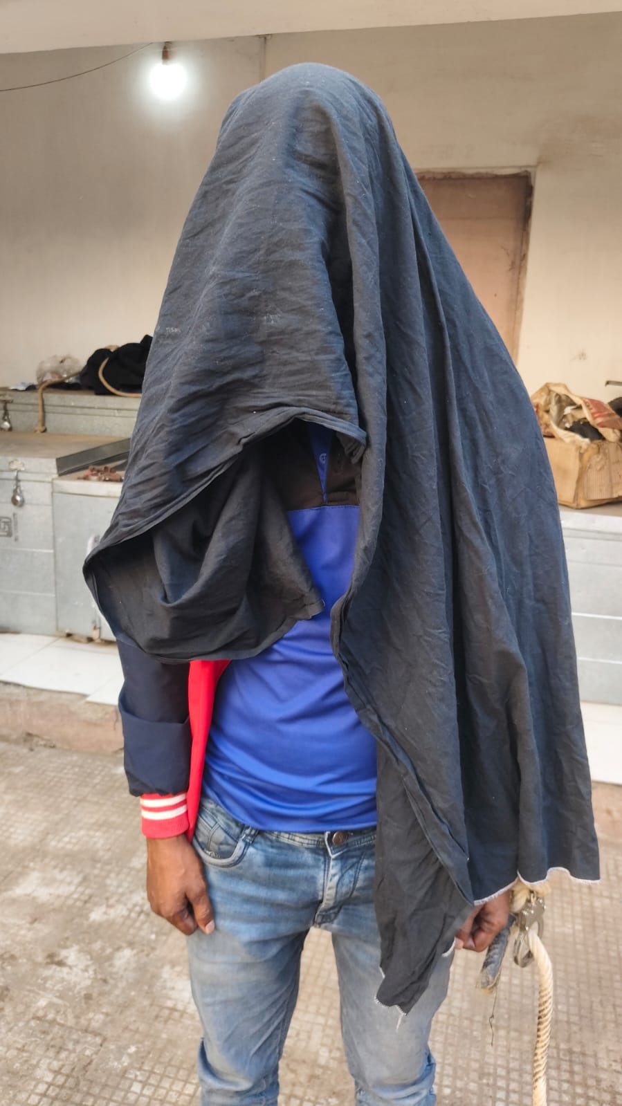 देवघरः देसी कट्टा के साथ युवक गिरफ्तार, सरगना फरार