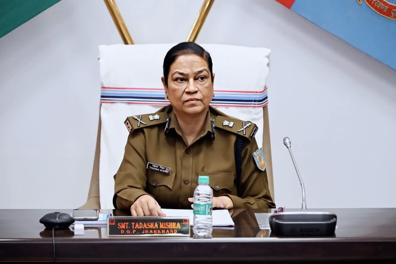 झारखंड : DGP तदाशा मिश्र ने अपराध नियंत्रण व विधि-व्यवस्था को लेकर की समीक्षा बैठक